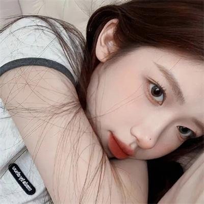 超能食神美少女封面